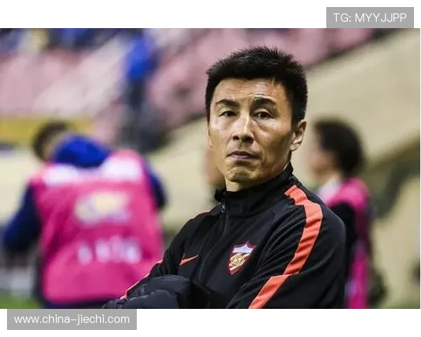 李玮锋再度成为焦点探秘中国足坛硬汉成长之路与执教新篇 李玮锋再度成为焦点探秘中国足坛硬汉成长之路与执教新篇