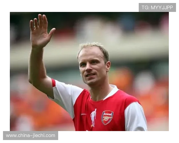 丹尼斯·博格坎普:足坛艺术大师与永恒经典的传奇之路 丹尼斯·博格坎普:足坛艺术大师与永恒经典的传奇之路