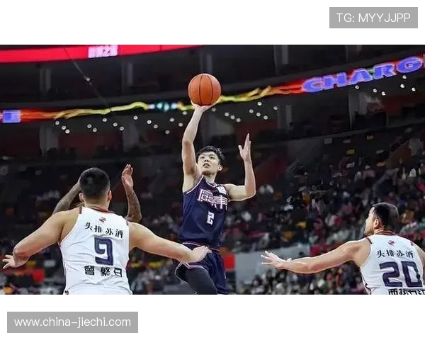 杜锋率领广东男篮重塑辉煌再启王朝征程引领新生代冲击总冠军 杜锋率领广东男篮重塑辉煌再启王朝征程引领新生代冲击总冠军