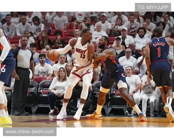 76人战热火:哈登领衔冲击季后赛,热火誓言捍卫主场荣耀 76人战热火:哈登领衔冲击季后赛,热火誓言捍卫主场荣耀