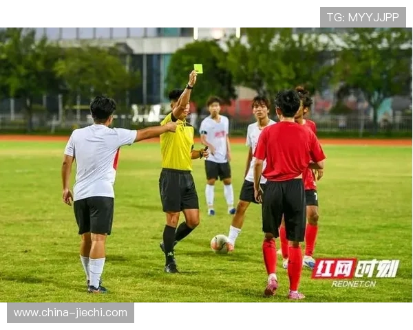 娄底队足球奋勇拼搏谱写激情绿茵新篇章