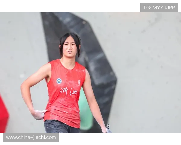 广州攀岩队与南京攀岩队赛后复盘探讨团队协作的成功与挑战