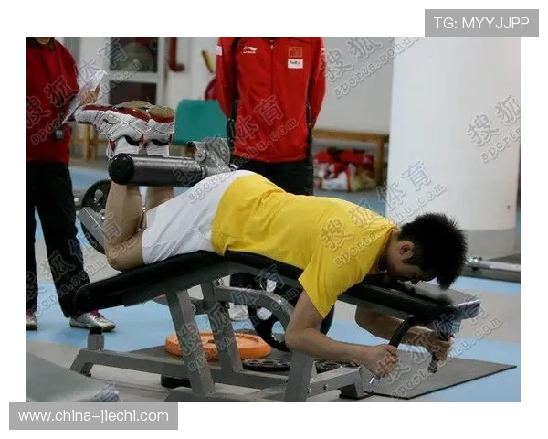 深入探讨上海羽毛球队的力量表现与训练数据分析成果