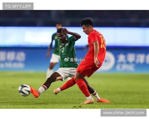 国安鲁能首回合裁判表现引发热议赛后争议不断球迷反响强烈